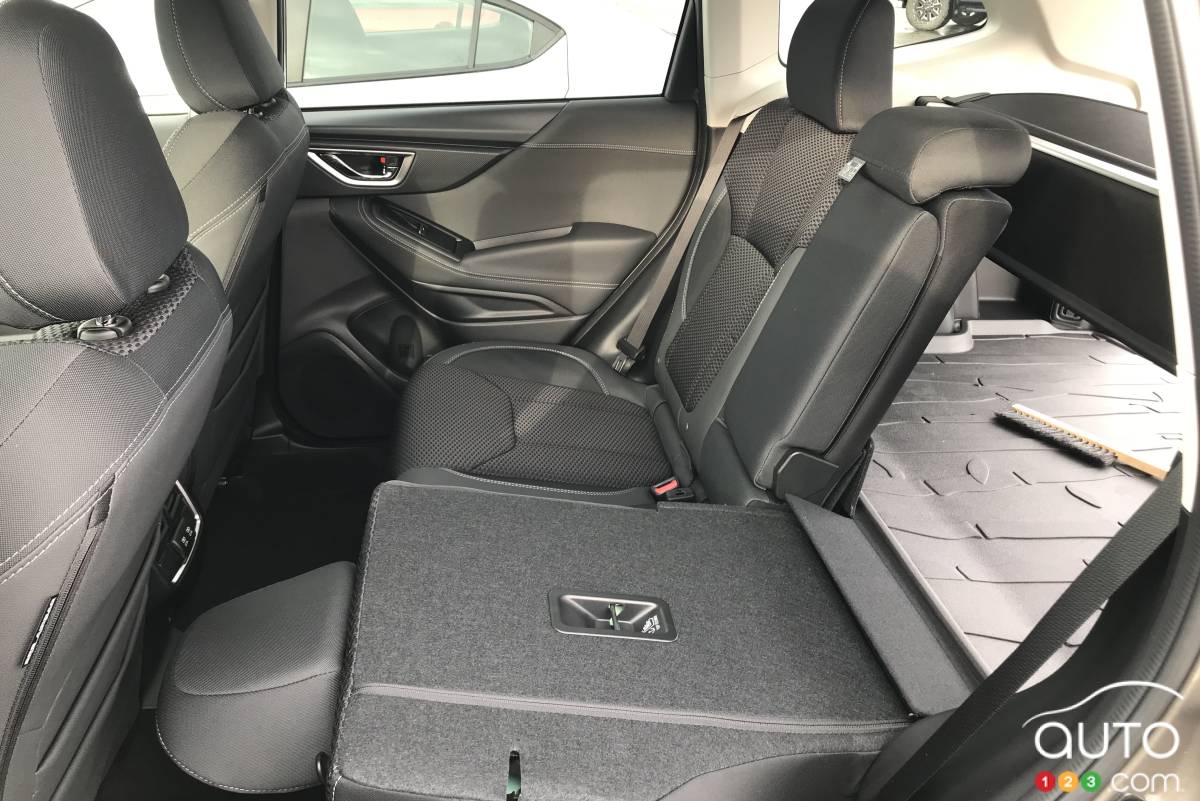 Subaru Forester 2021, 2e rangée, un siège plié